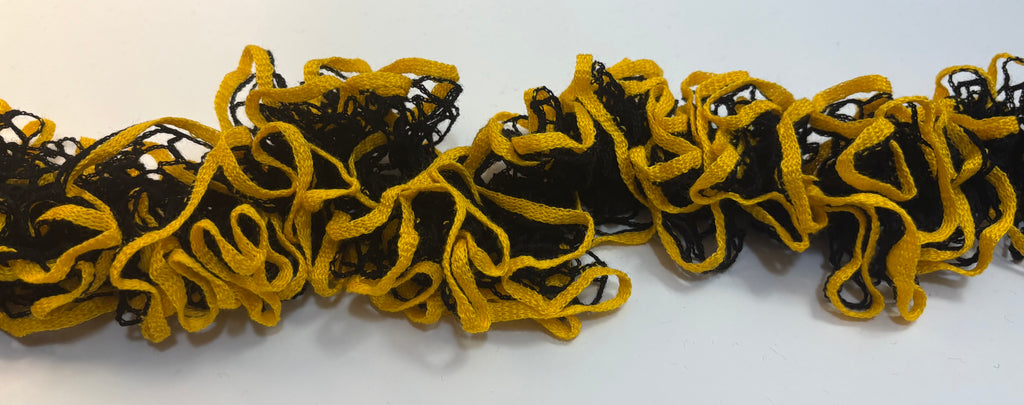 Stinger Ruffle Scarf